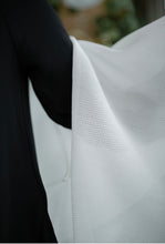 Load image into Gallery viewer, Honeycomb Shawl