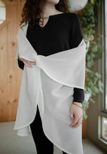 Load image into Gallery viewer, Honeycomb Shawl