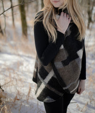 Load image into Gallery viewer, Art Patter Shawl