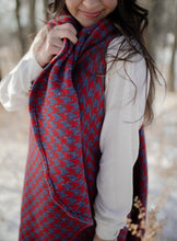 Load image into Gallery viewer, Houndstooth Wool Shawl
