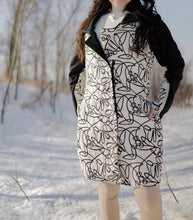 Load image into Gallery viewer, Long Coat - Black &amp; Cream

