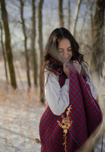 Load image into Gallery viewer, Houndstooth Wool Shawl
