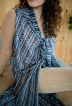 Load image into Gallery viewer, Blue Stripes Shawl
