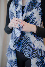 Load image into Gallery viewer, Tiger Blue Shawl
