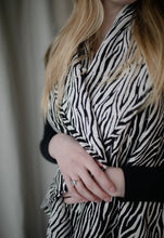 Load image into Gallery viewer, Zebra Print Shawl
